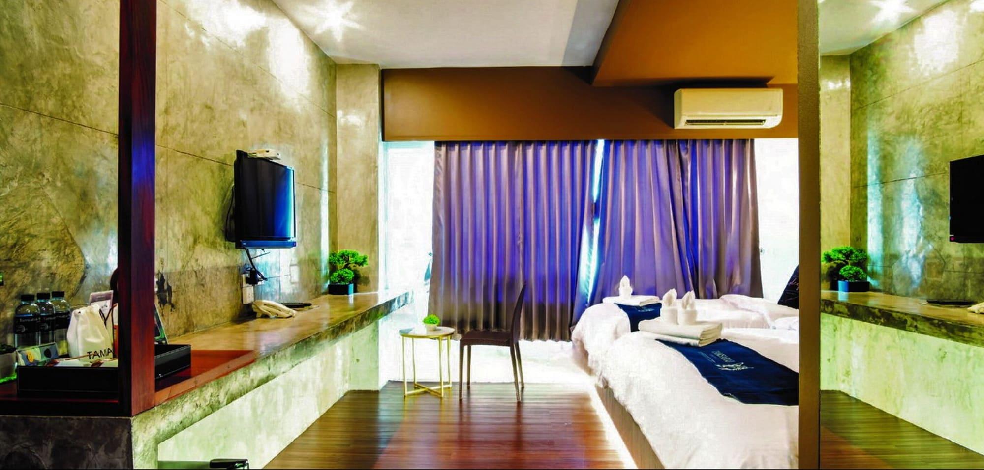 Tamsabai Hotel Накхон Сауан Екстериор снимка