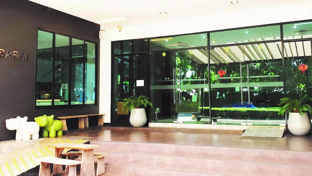 Tamsabai Hotel Накхон Сауан Екстериор снимка